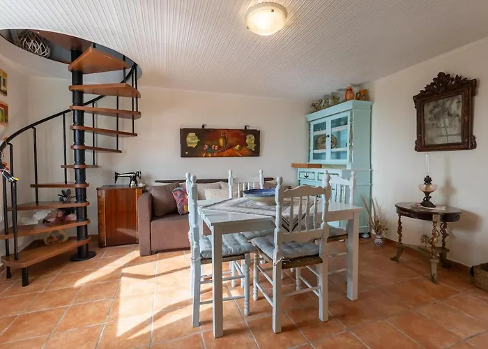 Avgi's House